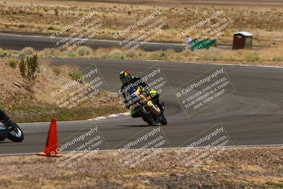 media/Apr-19-2025-AHRMA (Sat) [[3d98ca3309]]/Race/Group 1/Turn 4/